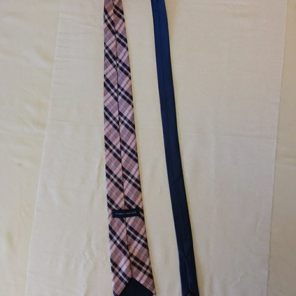 Tommy Hilfiger Men's 100% Silk Classic Tie - Picture 4 of 6
